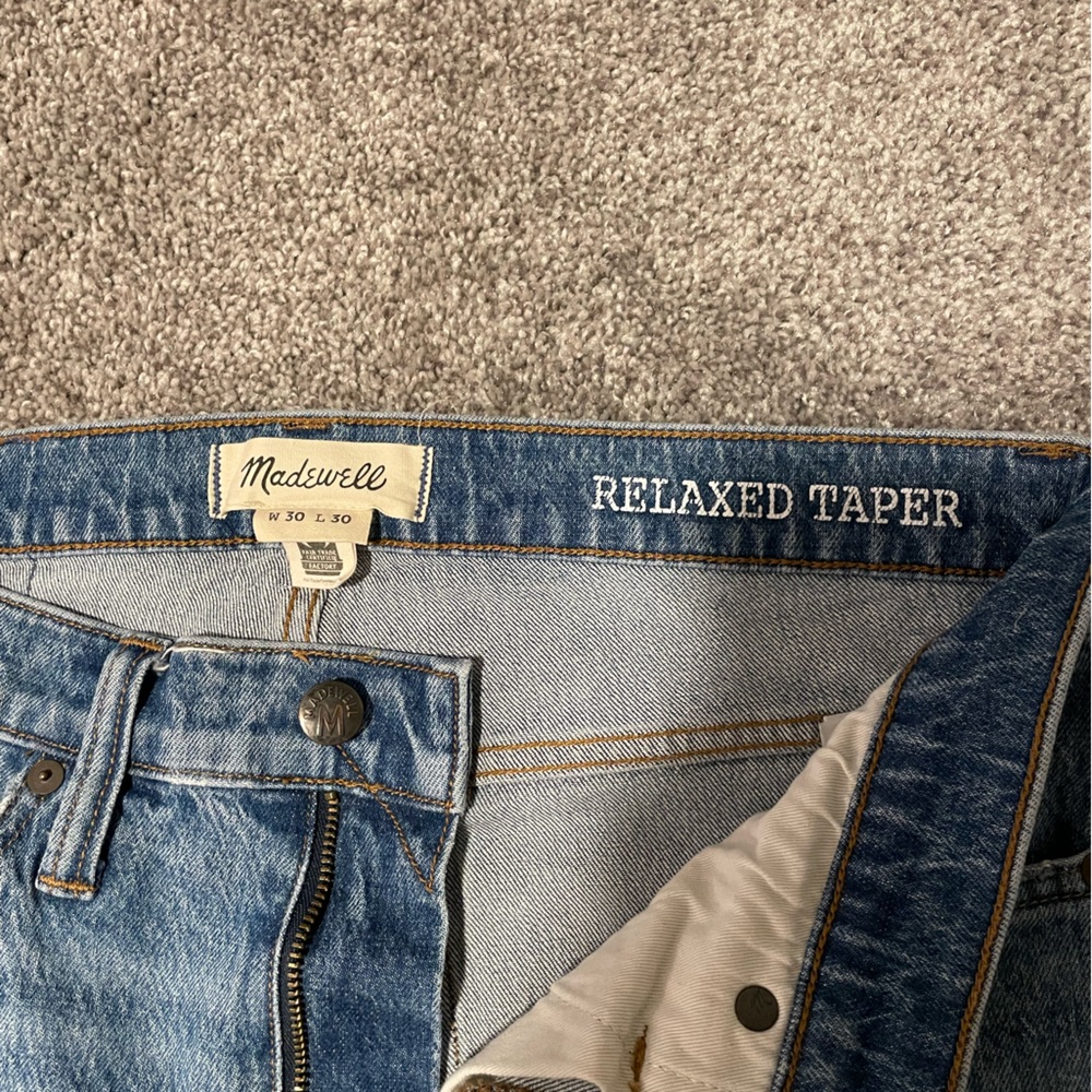 Madewell Relaxed Tapered Men's Jeans - Medium Blue